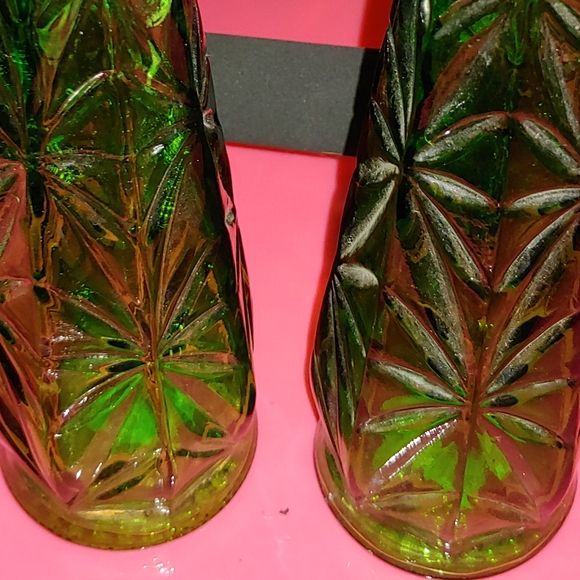 Vintage Anchor Hocking Emerald Green Bud Vases - Picture 3 of 3